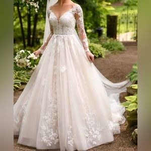 Essence of Australia Wedding Dress